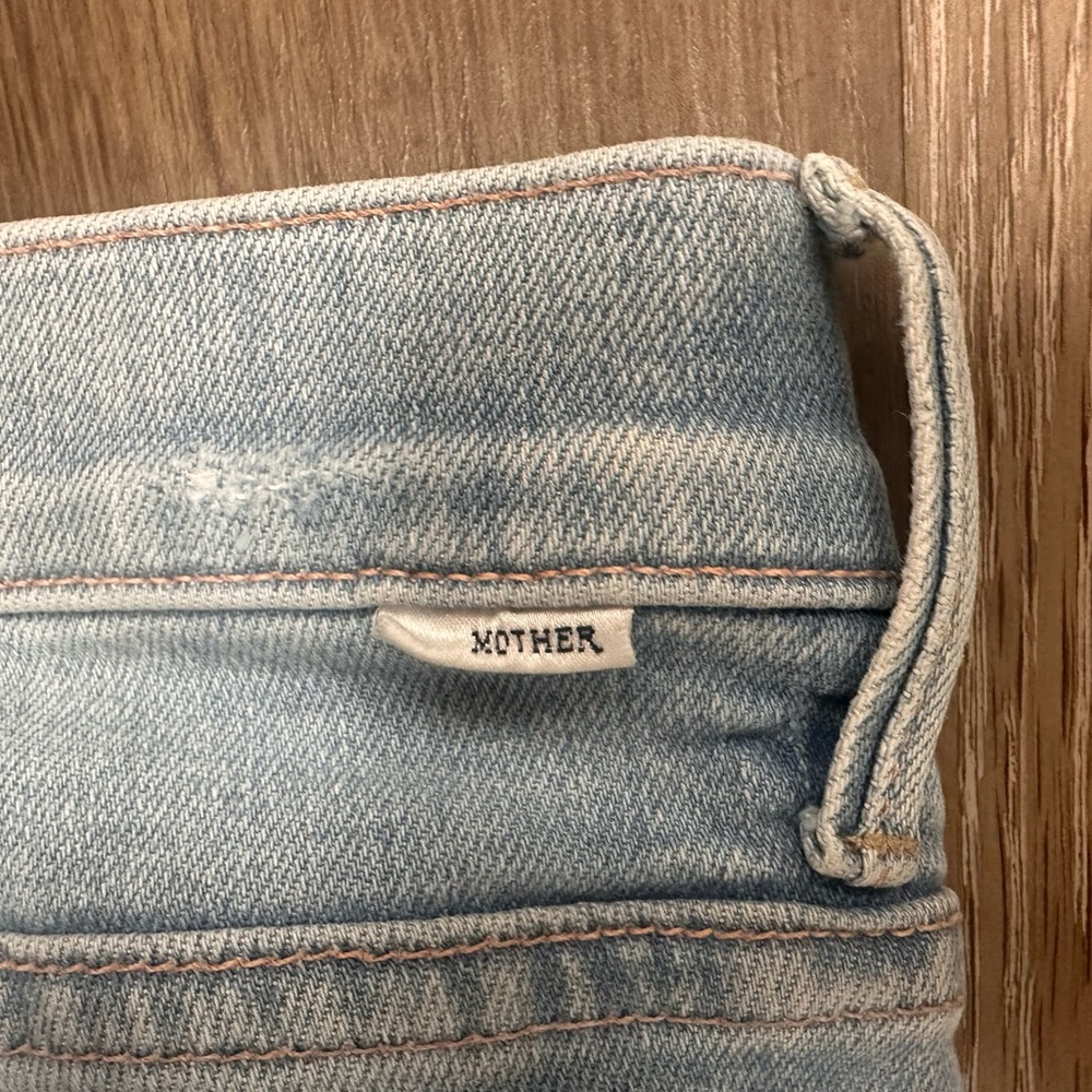 Mother The Weekender mid flare jeans JLN size 31
Free Hugs Wash! - Picture 5 of 9